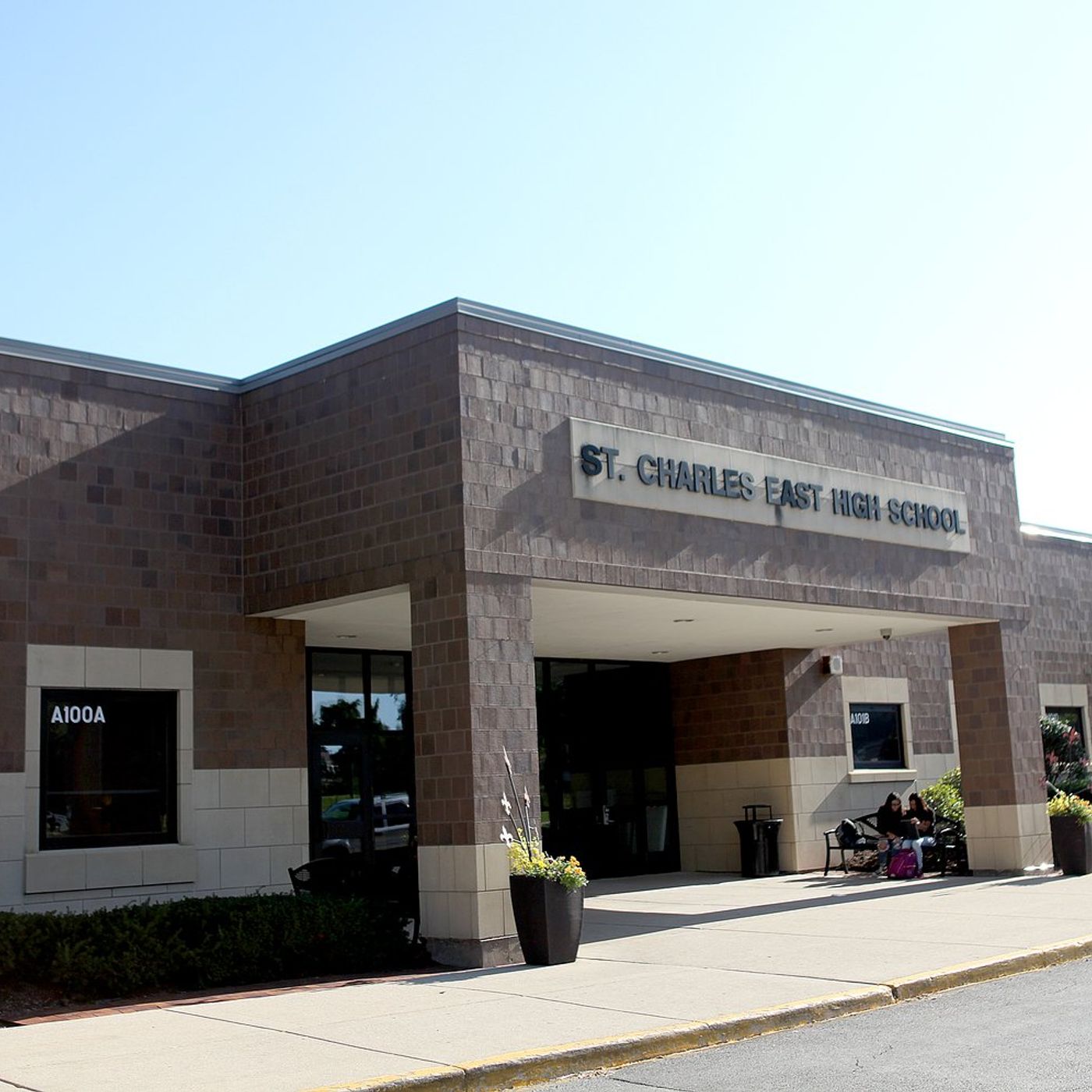 St. Charles East High released from lockdown after student gun threat