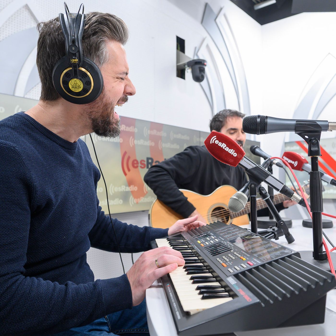 Federico entrevista a Los Meconios