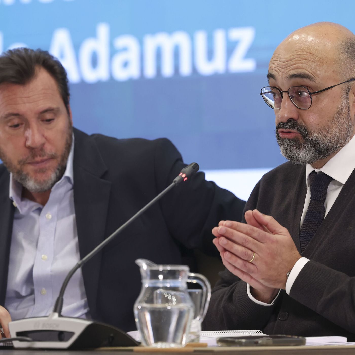 Tertulia de Cuesta: Puente sigue sin dimitir y el Gobierno se sacude las responsabilidades del accidente en Adamuz