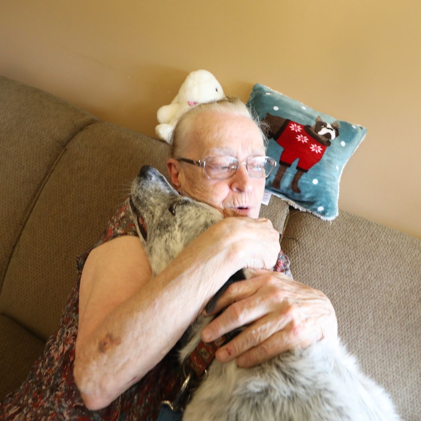 Miss Fate Is A Therapy Dog, Maria's Remarkable Quilt About Women's Lives episode artwork