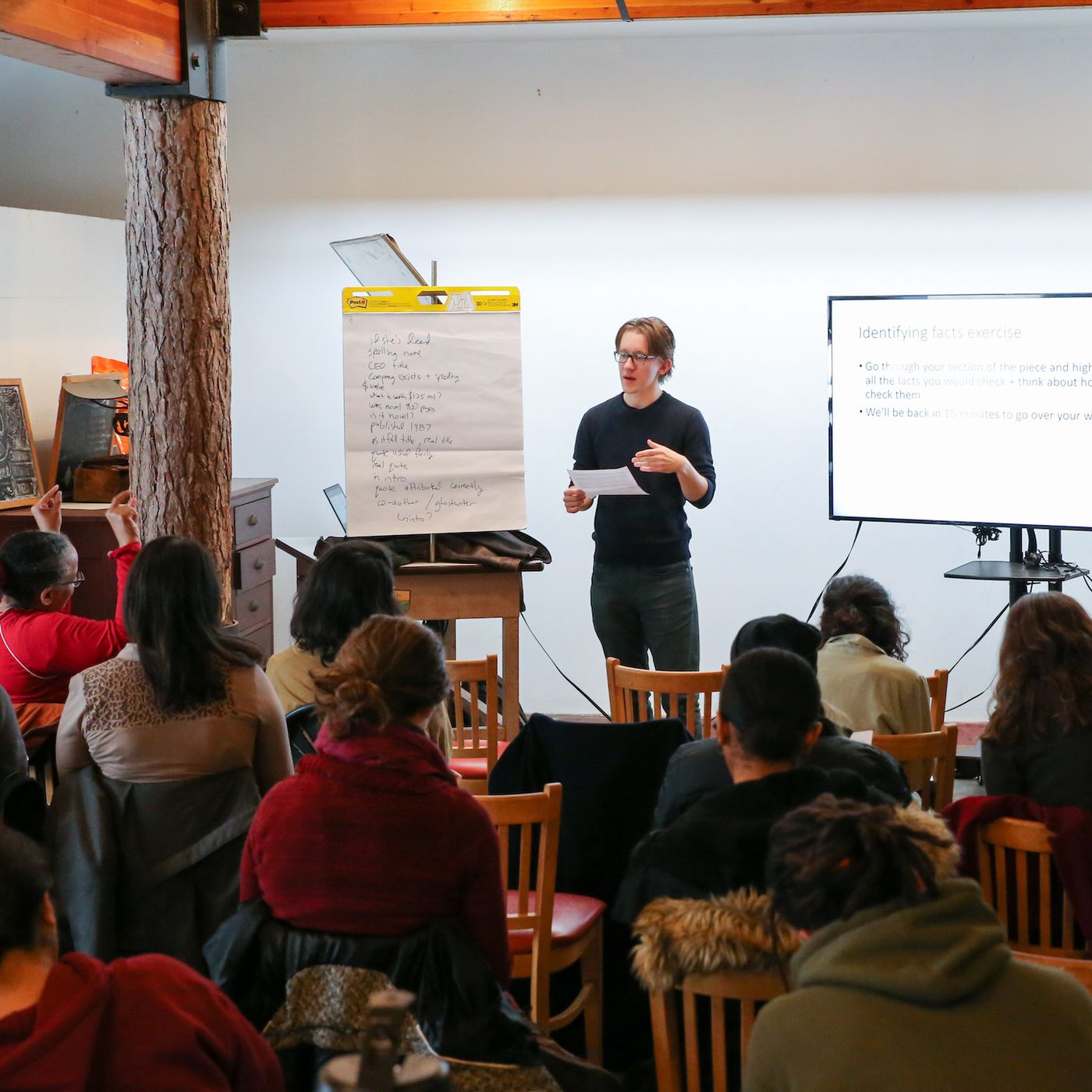 Public Newsroom 98: Fundamentals of Fact-Checking with South Side Weekly episode artwork