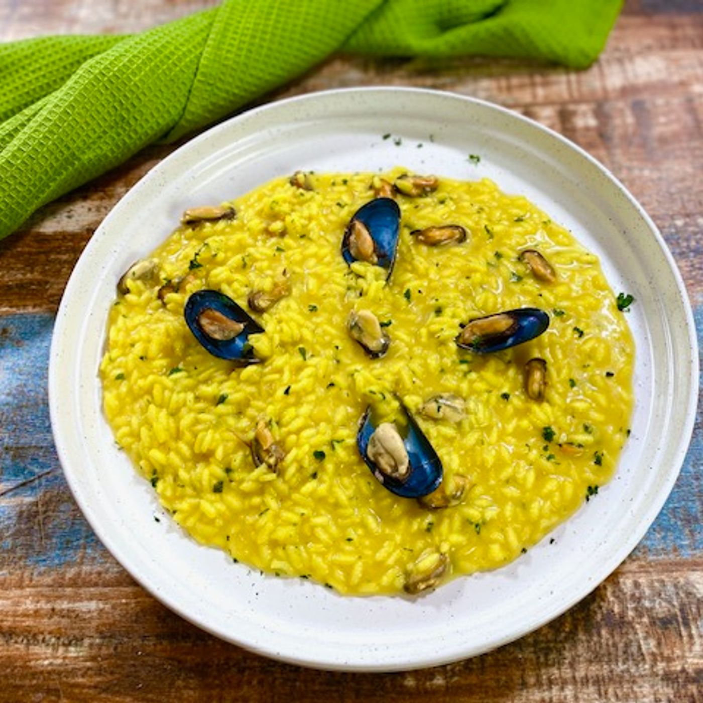 "Risotto alle Cozze e Zafferano: Un Mare di Sapore" episode artwork