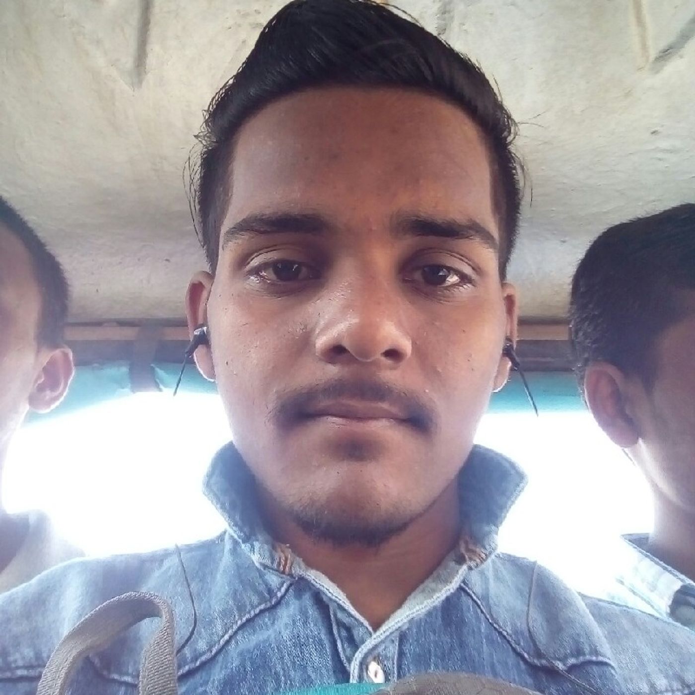 Pavan Singh Yadav\'s show