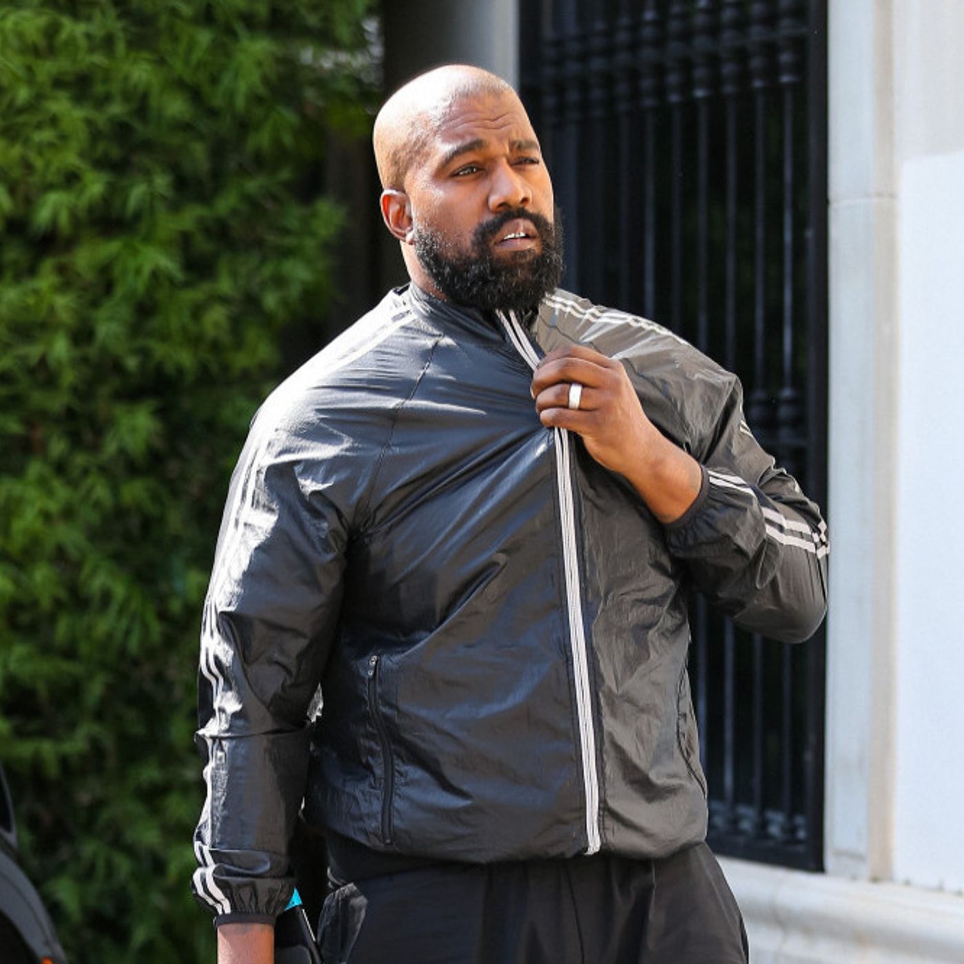 Kanye West scraps show in France Kanye West scraps show in France