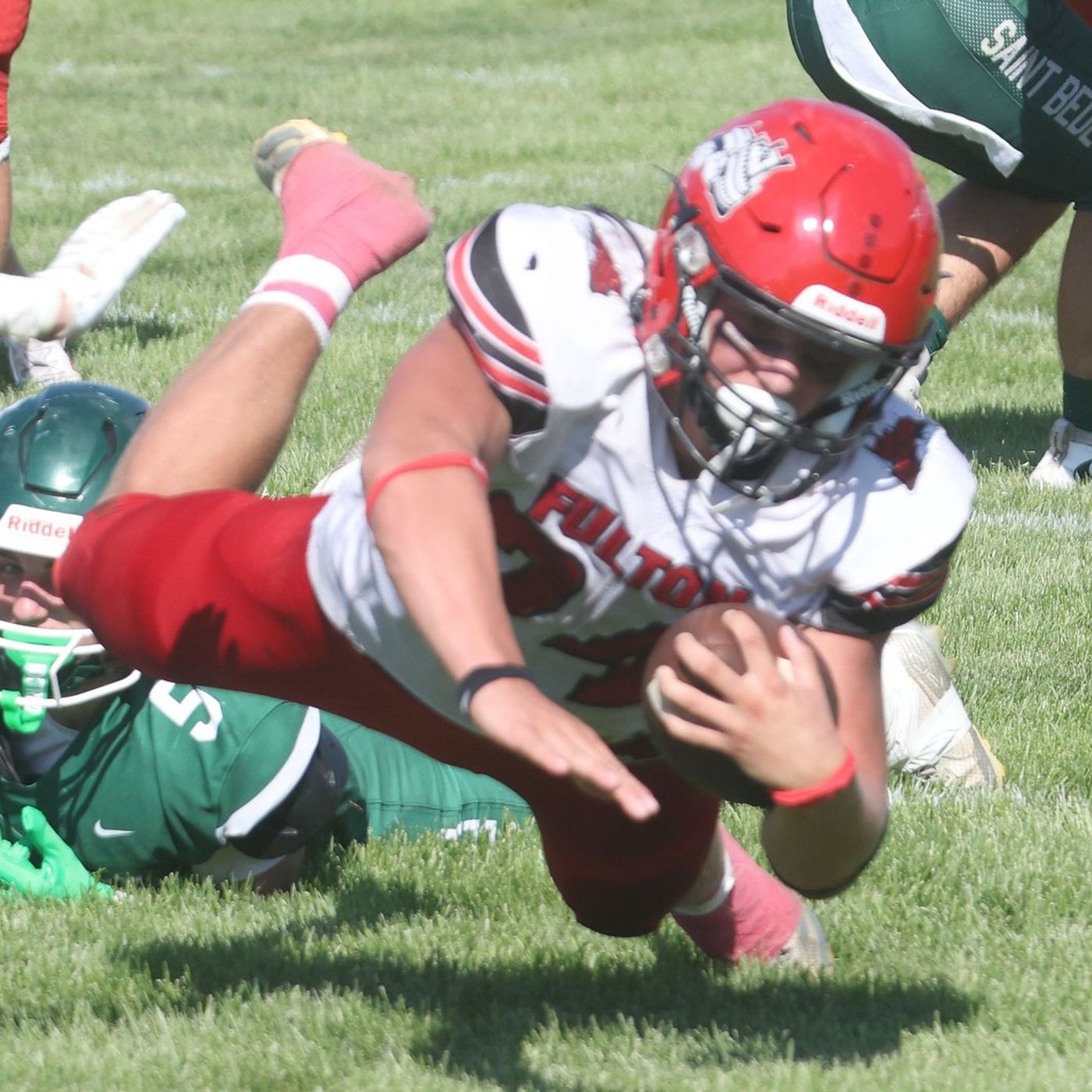 Fulton overcomes early miscues, controls line of scrimmage in season-opening win over St. Bede episode artwork