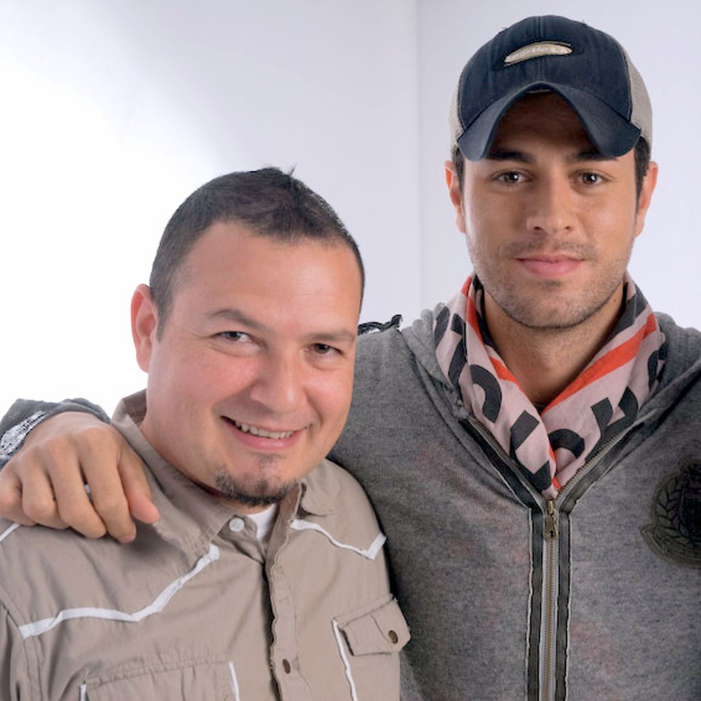 Enrique Iglesias - Entrevista en 2008 episode artwork