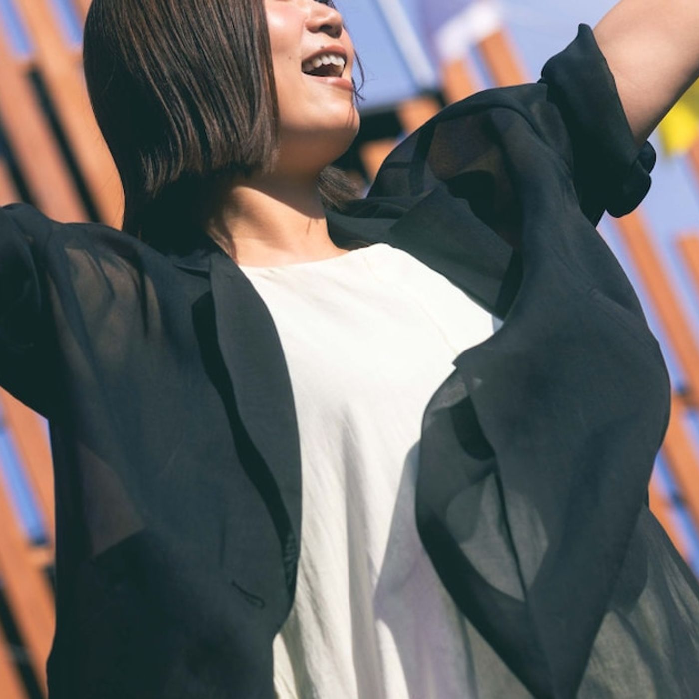絢香が10年ぶり大阪凱旋フリーライブ、代表曲や新曲で7000人魅了　広大な空に突き抜けた歌声（ライブレポート / 写真11枚） - 音楽ナタリー episode artwork