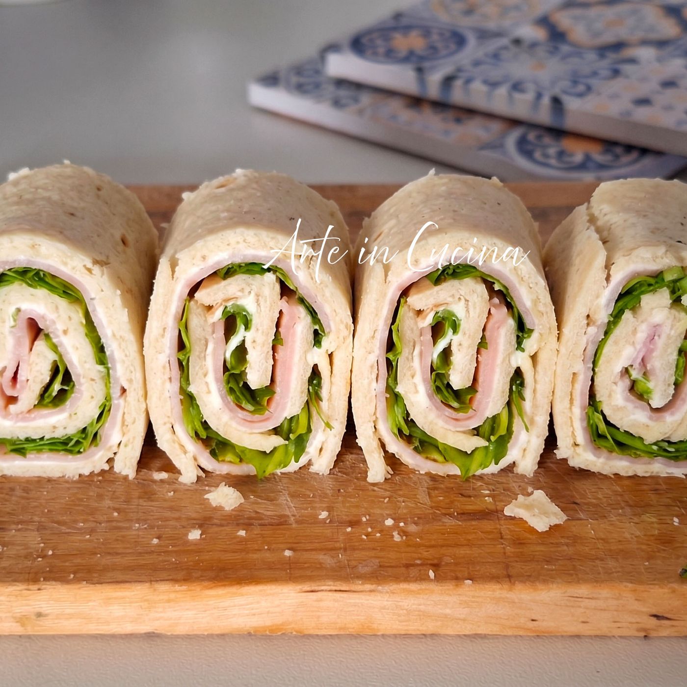 GIRELLE di PIADINA con prosciutto e stracchino