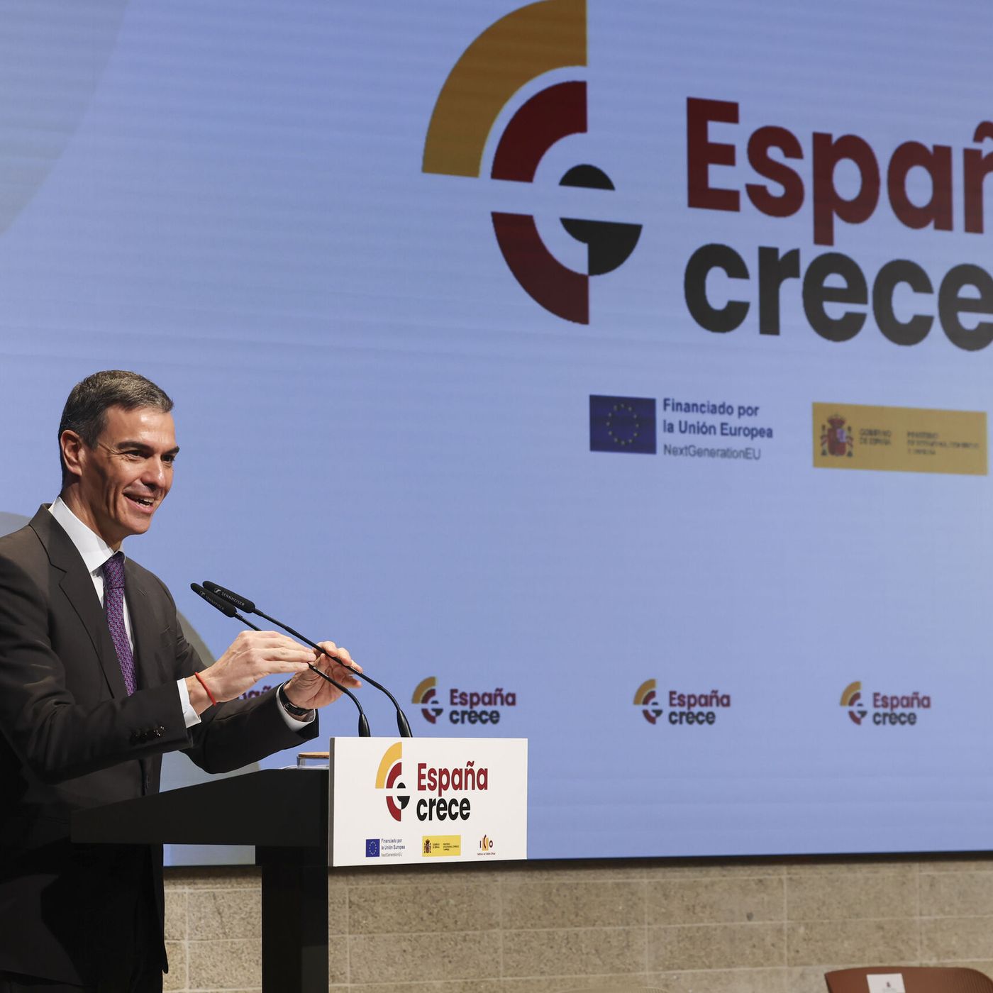 Con Ánimo de Lucro: Así ha degenerado el Estado del Bienestar