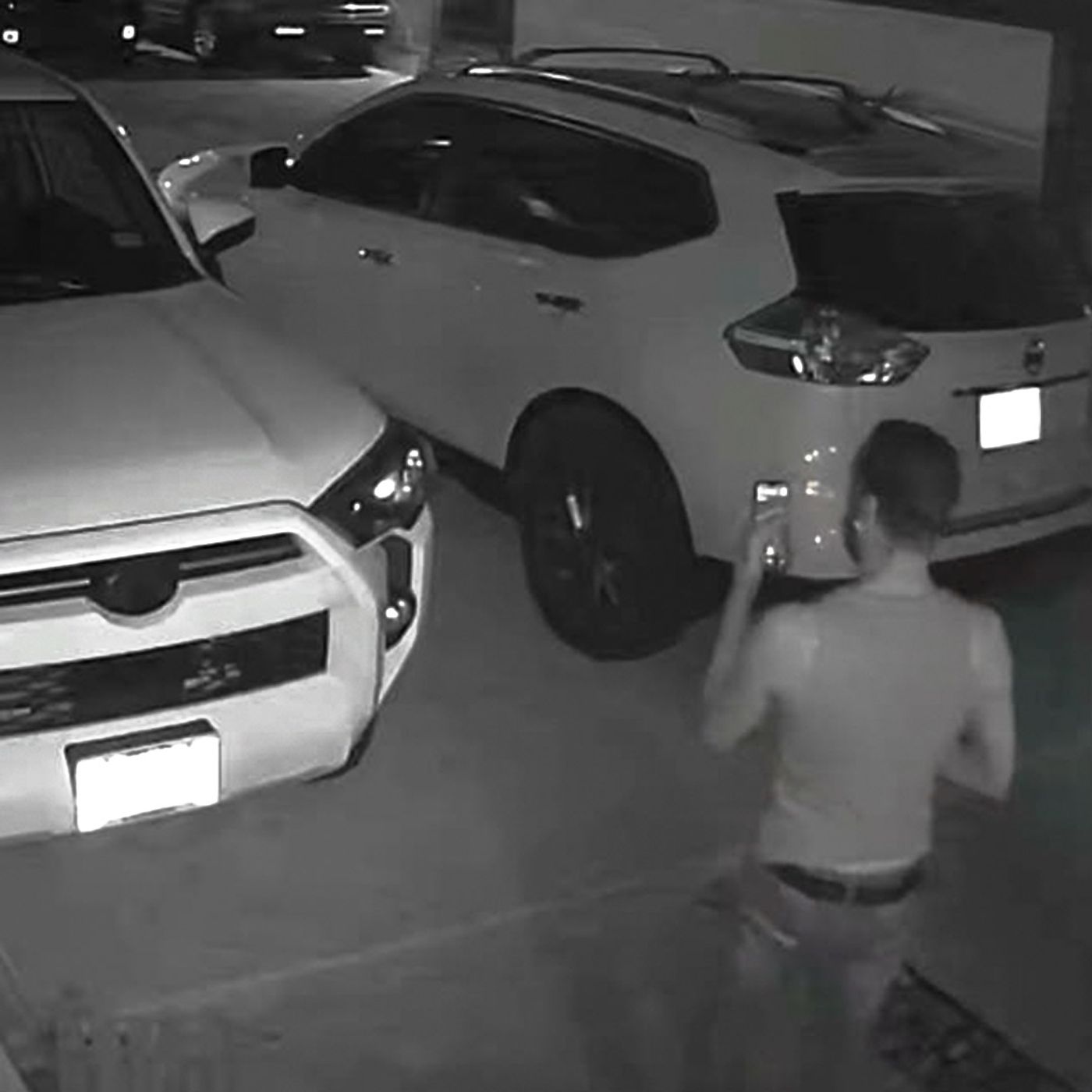 FULL SHOW: Is This Man 'Casing' Us?