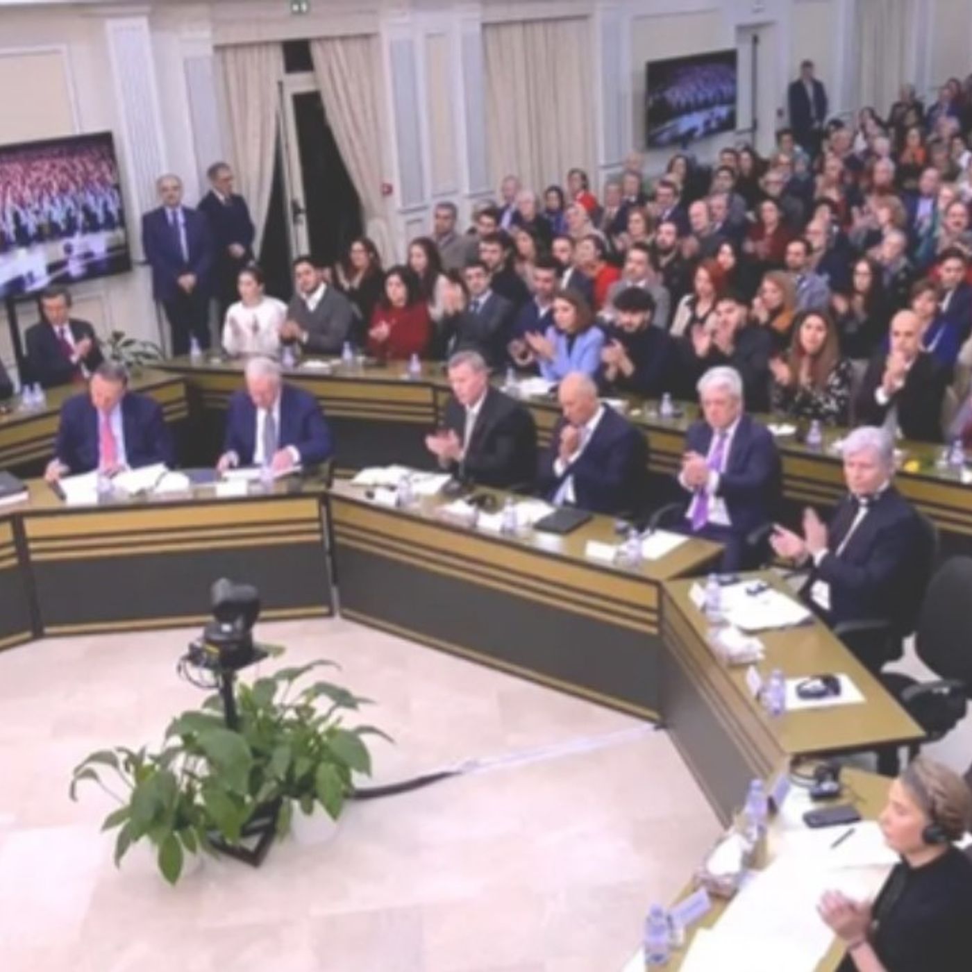 «ایستادن در کنار مقاومت سازمانیافته»