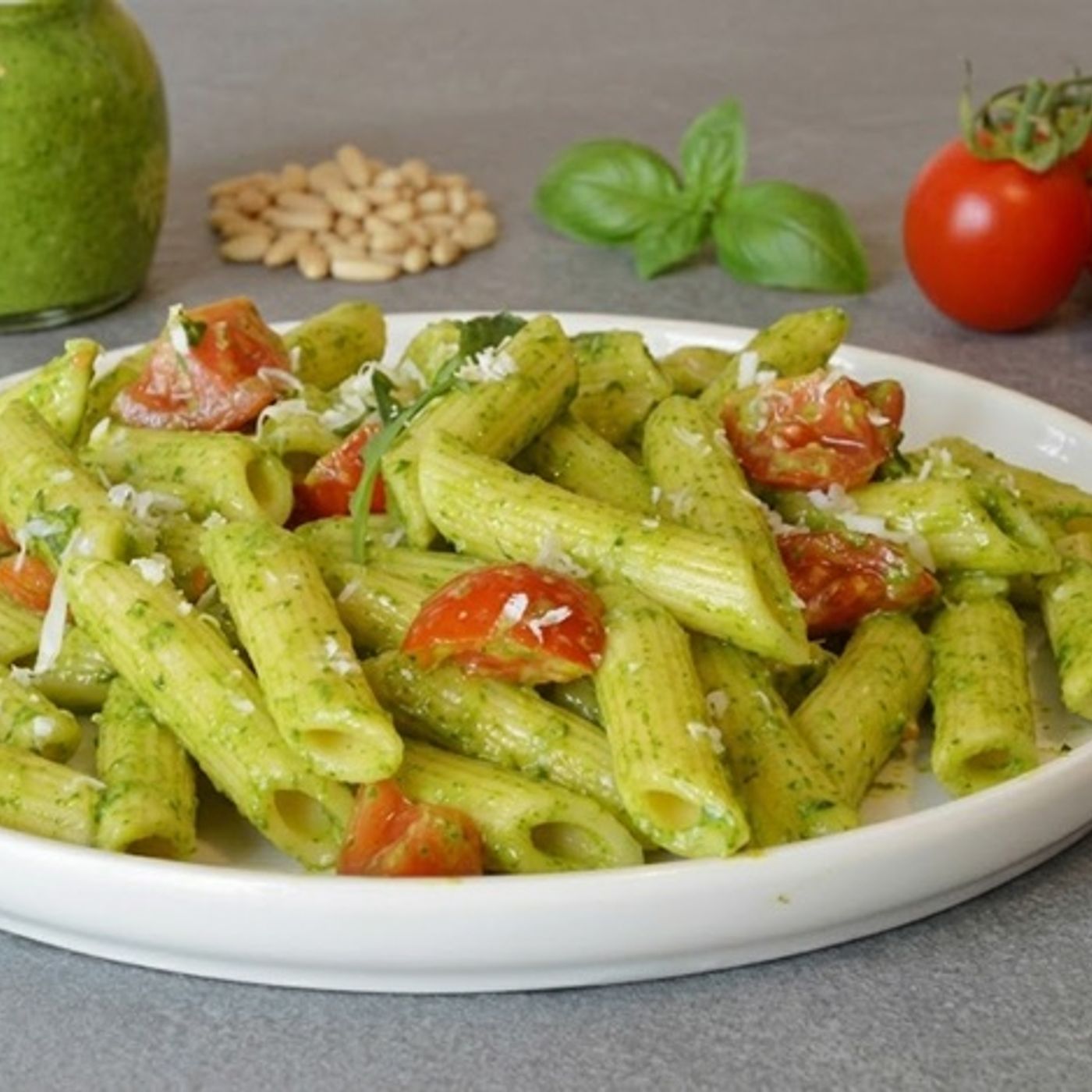 Pasta con Pesto di Rucola e Pomodorini: Il segreto per un pesto cremoso e non amaro