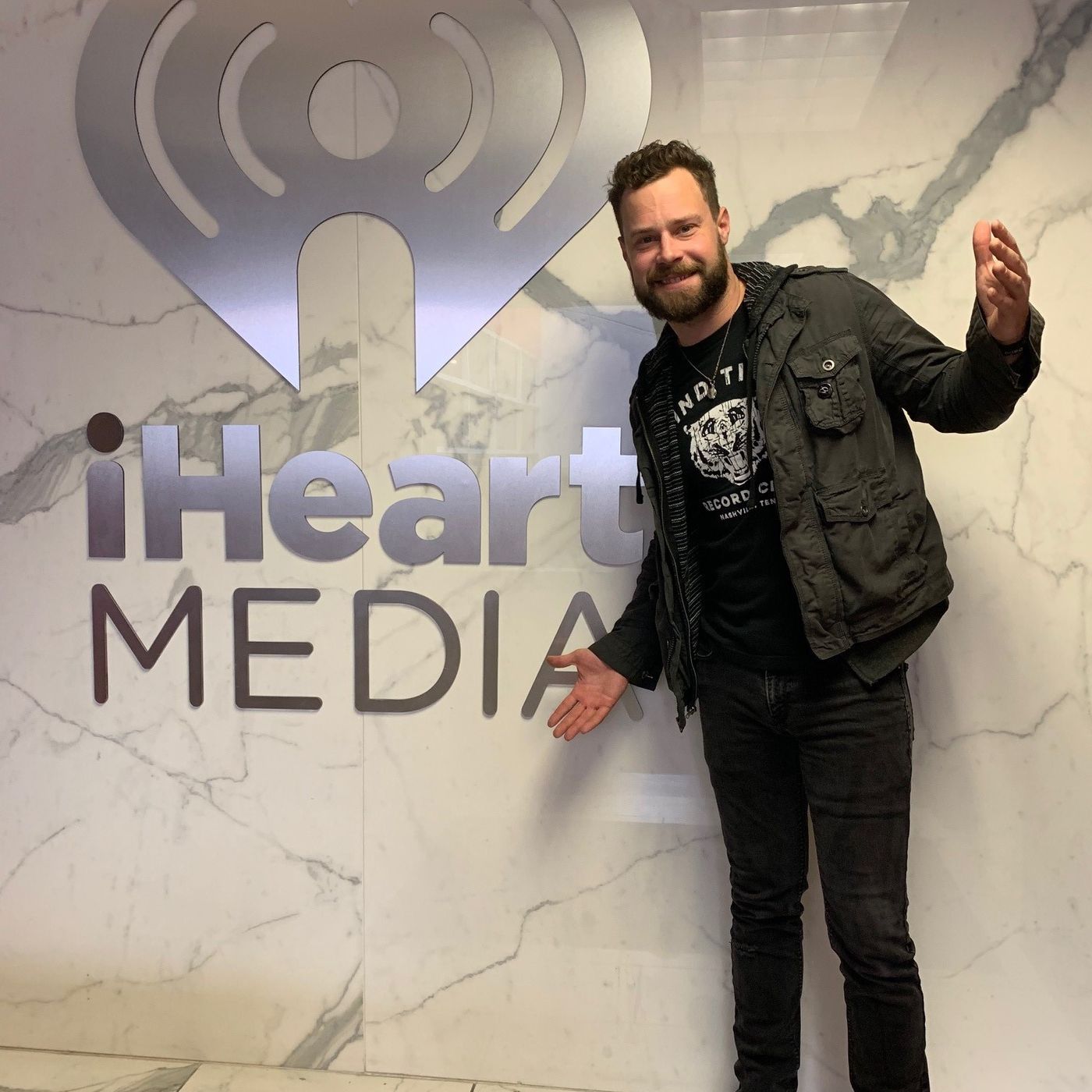 FOX17 Rock & Review Radio 98.3/1510 WLAC