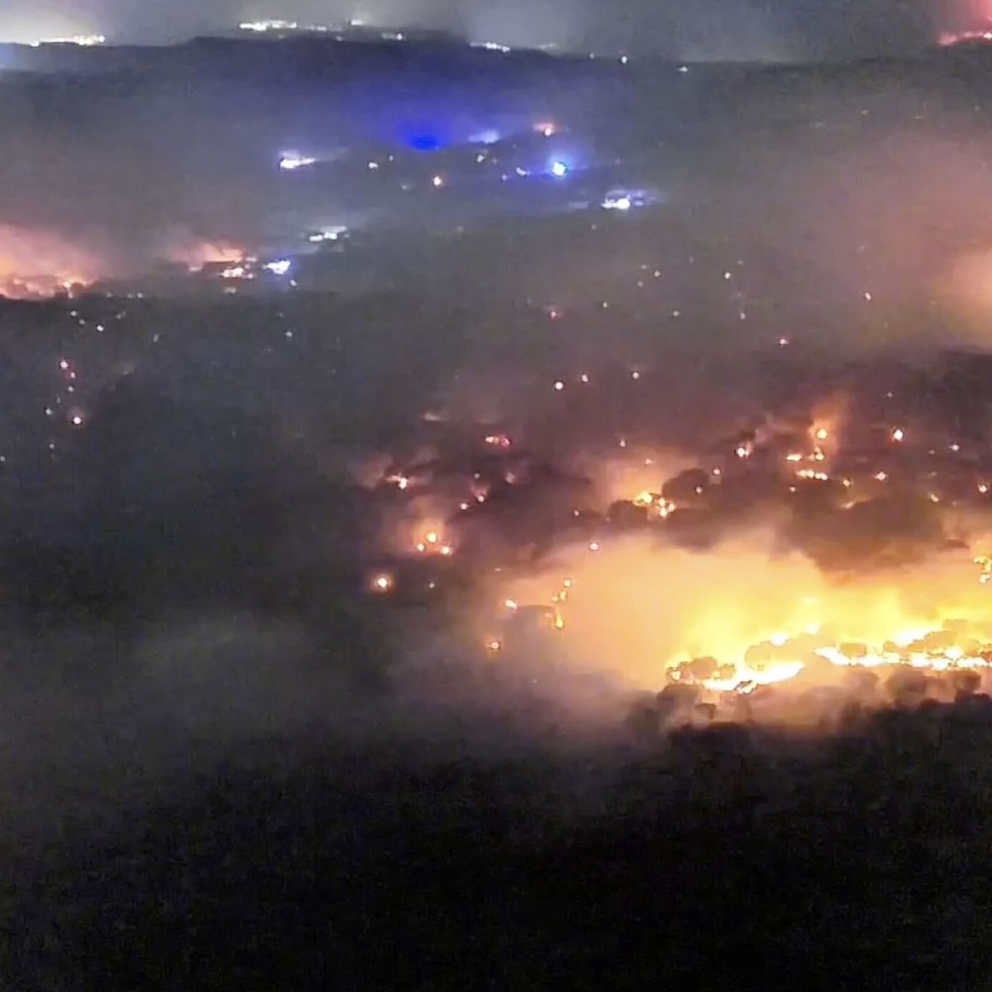 Monólogo de las 8:00: Los incendios de Madrid y Ávila se fusionan y dejan 100.000 afectados