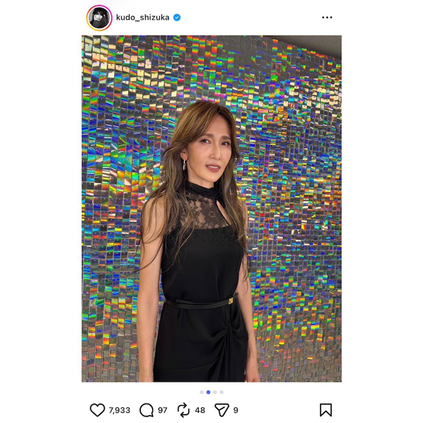 工藤静香、黒ワンピース＆白いキャミソールの異なる着こなしに反響　「デコルテレースが素敵」「スタイルバツグン」 episode artwork
