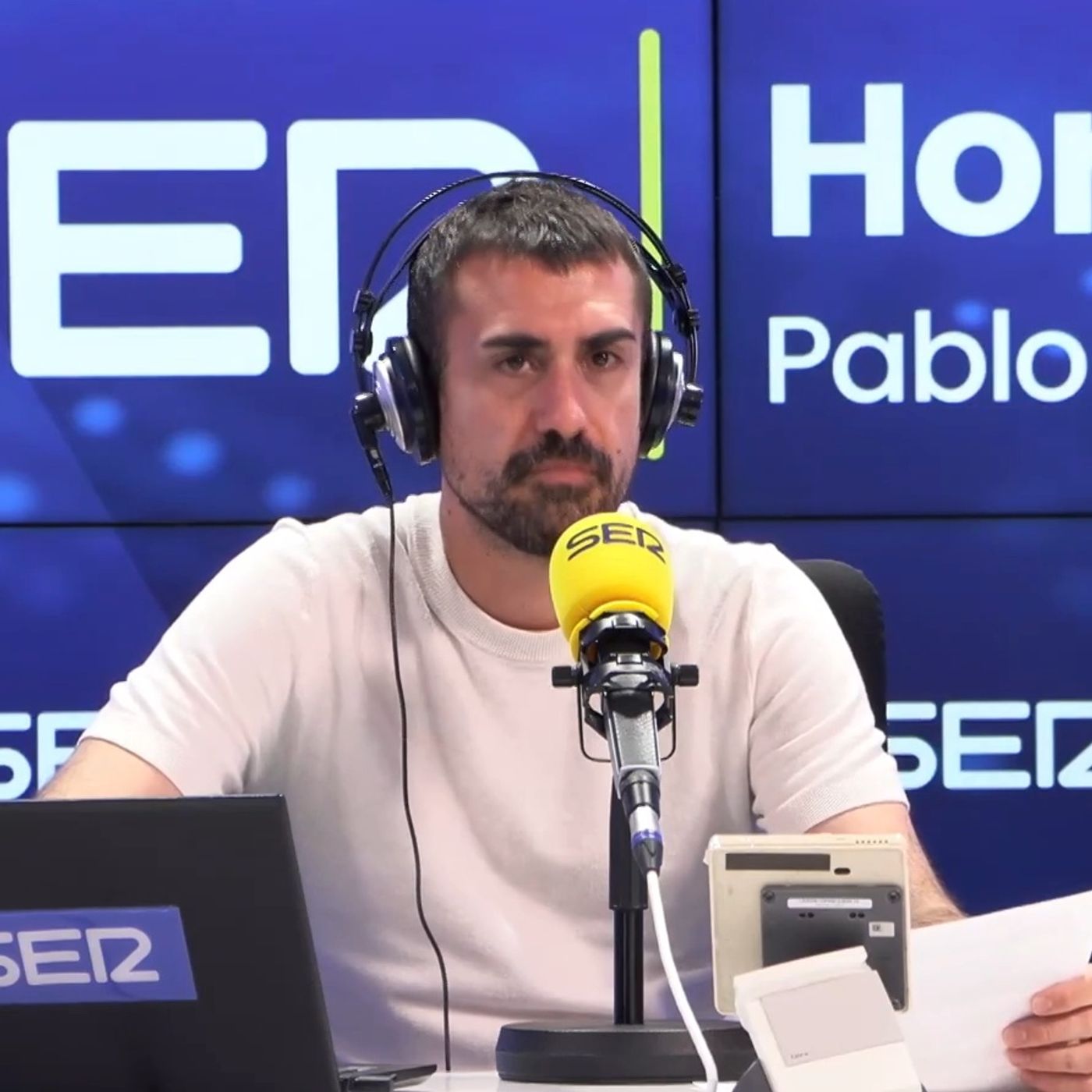 La firma de Pablo Tallón | Sobre las declaraciones de Albares acerca de la crisis migratoria: "Está en juego la dignidad de miles de persona episode artwork