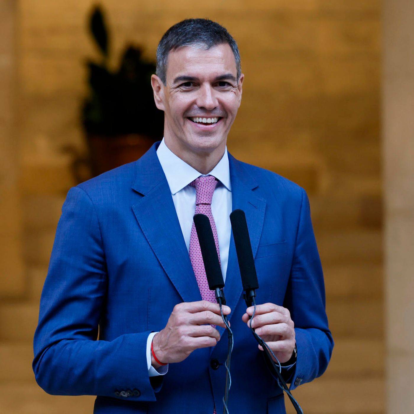 Es Noticia: Sánchez despacha la crisi de Ceuta por videoconferencia episode artwork