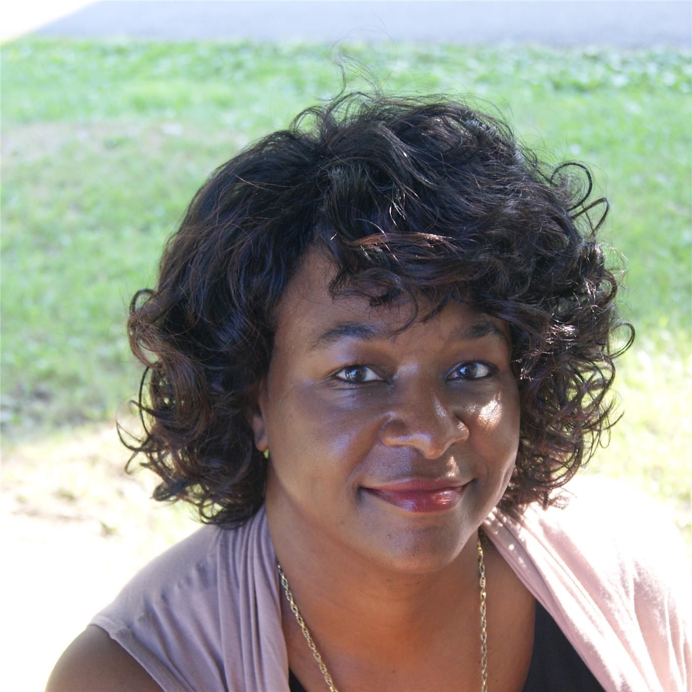 Lisa Dee\'s Blog Talk Show Radio!