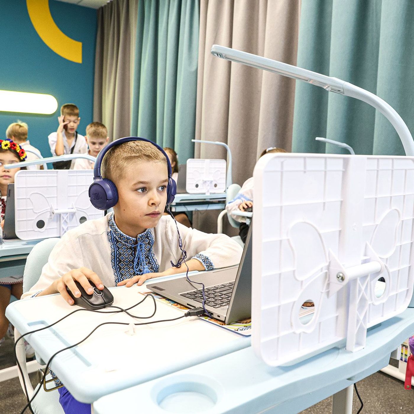 Unicef aponta riscos do uso precoce de inteligência artificial por crianças episode artwork