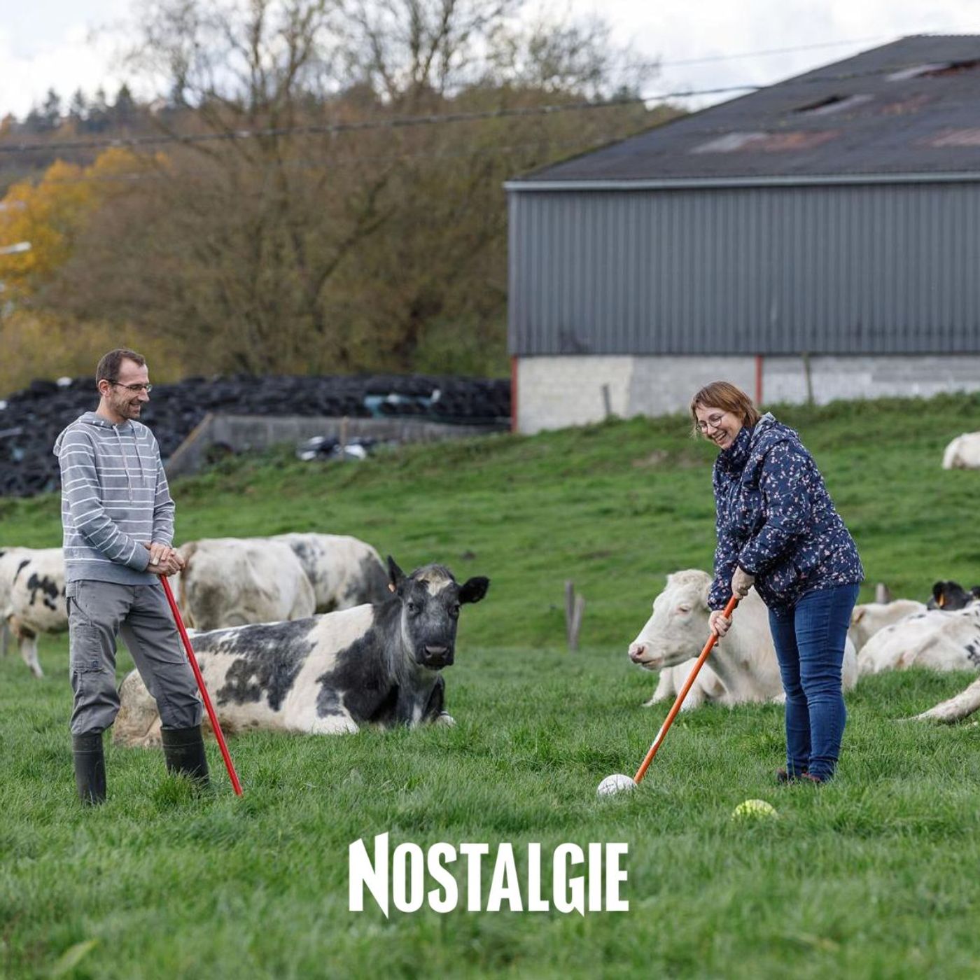 Se loger et s'amuser autrement : entre étudiants qui vivent à la ferme et golf champêtre episode artwork