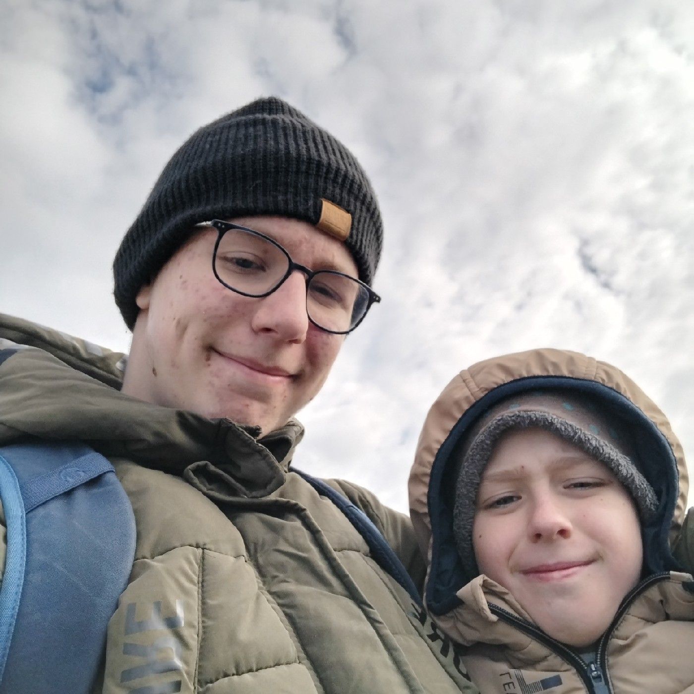 Josiah und Bruder podcast podcast artwork