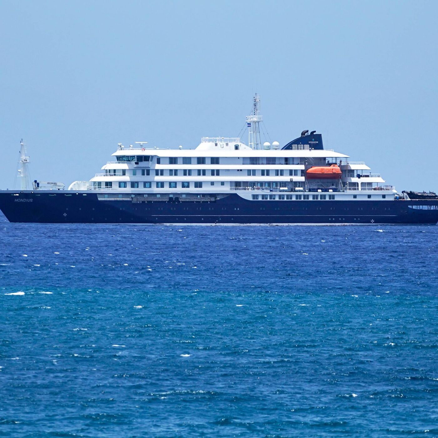 Editorial Luis Herrero: El crucero del hantavirus llegará el sábado a Tenerife y los enfermos serán evacuados a Madrid