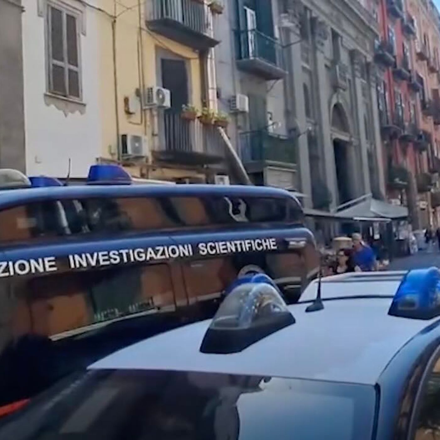 Napoli, era in crisi di astinenza l'uomo che ha accoltellato il figlio 12enne al rione Sanità episode artwork