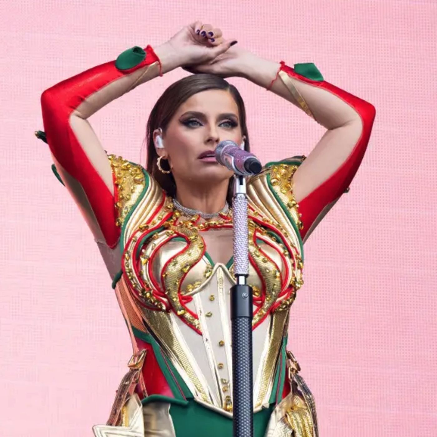 DDD 584: Fun celebrity news + Headlines