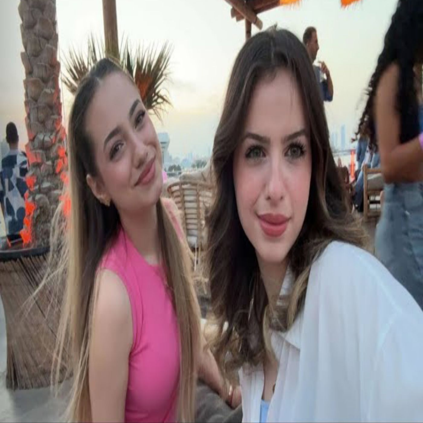 💗💙 لانا وريان في حفلة كشف جنس الجنين! 👶🎉 episode artwork