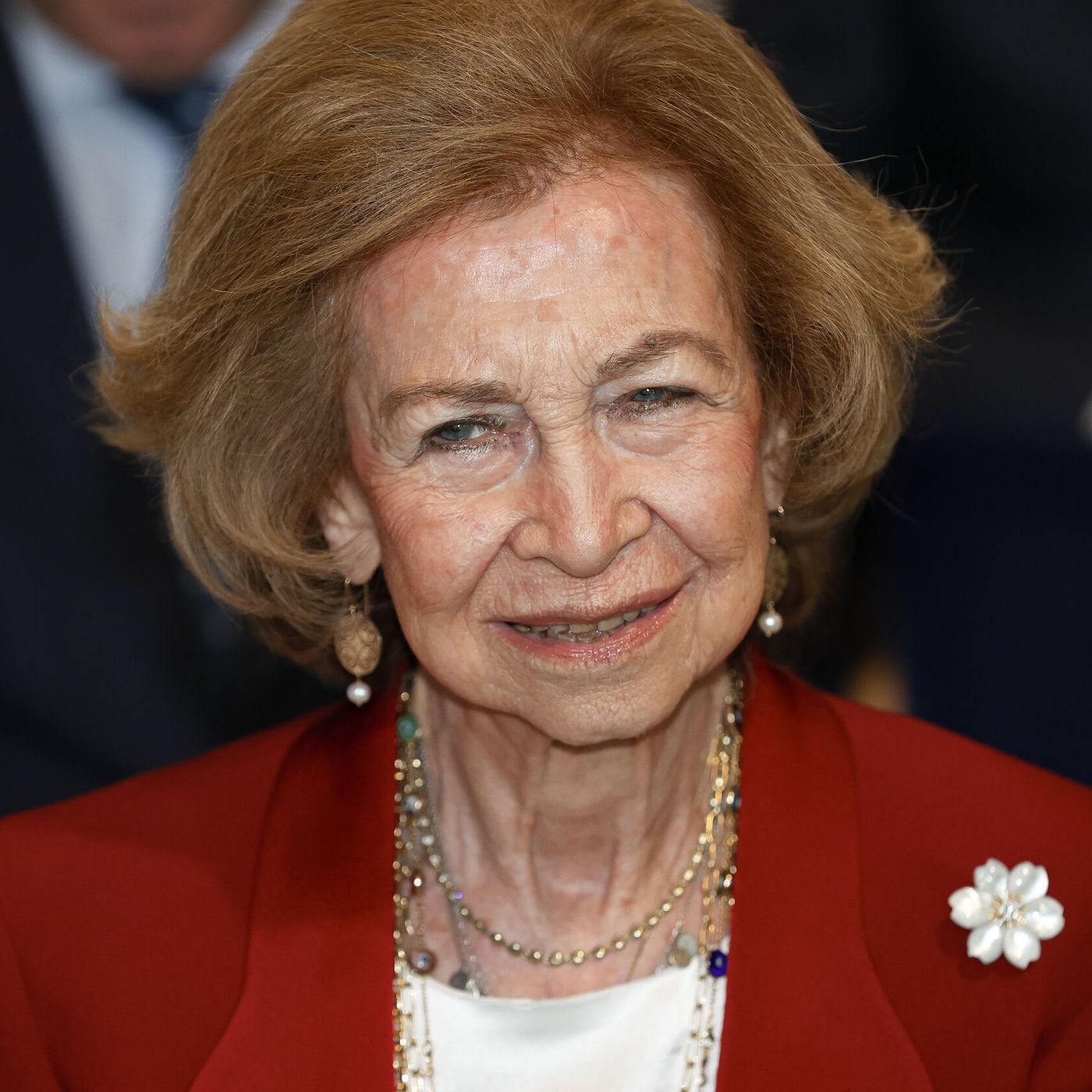 Crónica Rosa: La Reina Sofía, ya en Mallorca, estará con los Reyes y sus hijas en la tradicional recepción estival