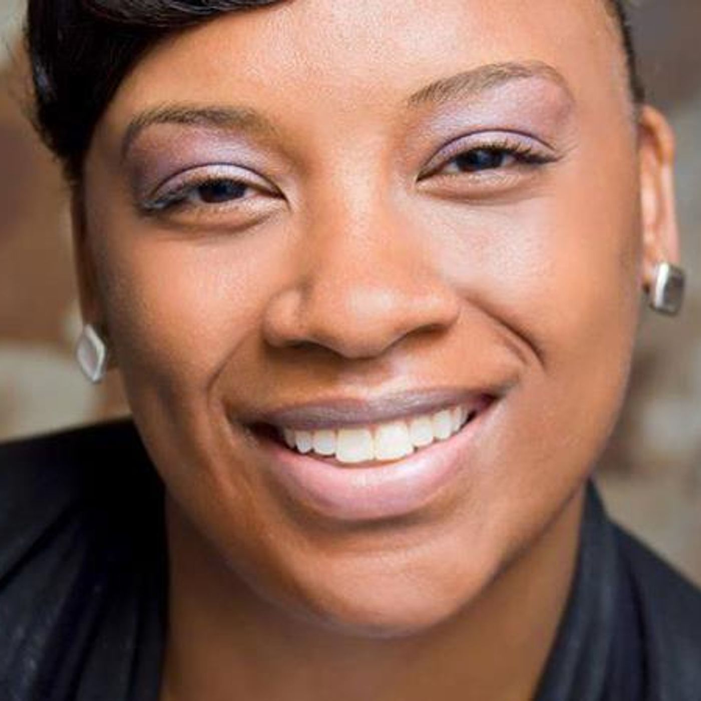 Author, Entrepreneur Tinnie Garlington stops by Good Deeds w/ Dr. Renee Sunday episode artwork