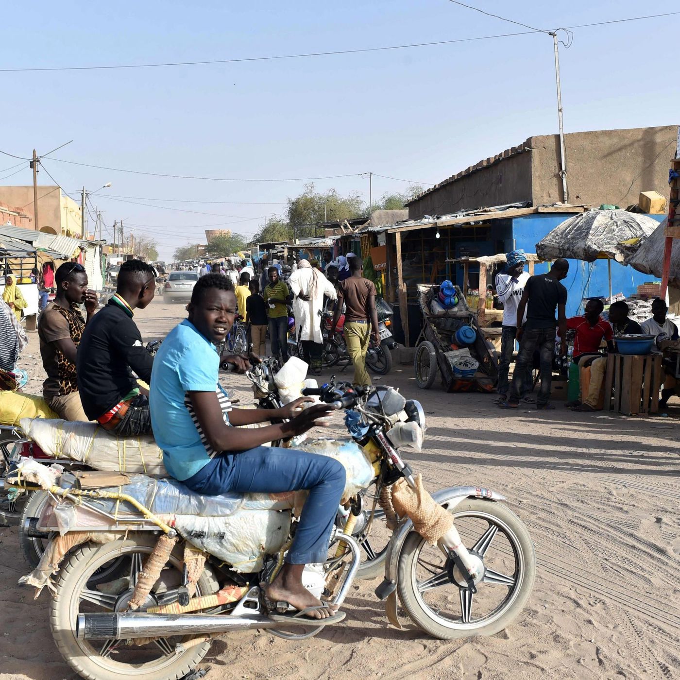 Taxis-motos, leadership des jeunes et gaspillage alimentaire (Le Niger sur Kalangou) episode artwork