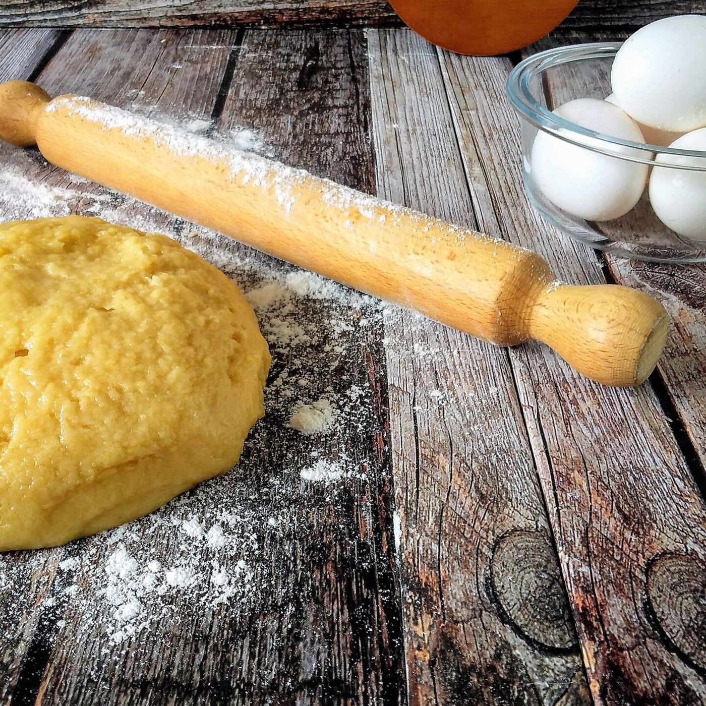 Pasta Frolla Classica a Mano: la ricetta infallibile per dolci perfetti e golosi. episode artwork