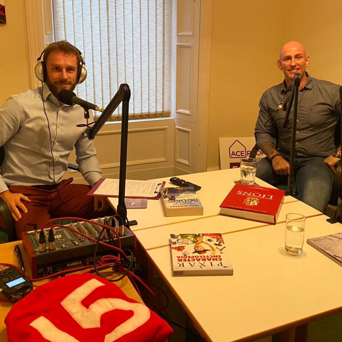 Episode 57 - with Dean Stott - Former Special Forces soldier and adventure athlete. episode artwork