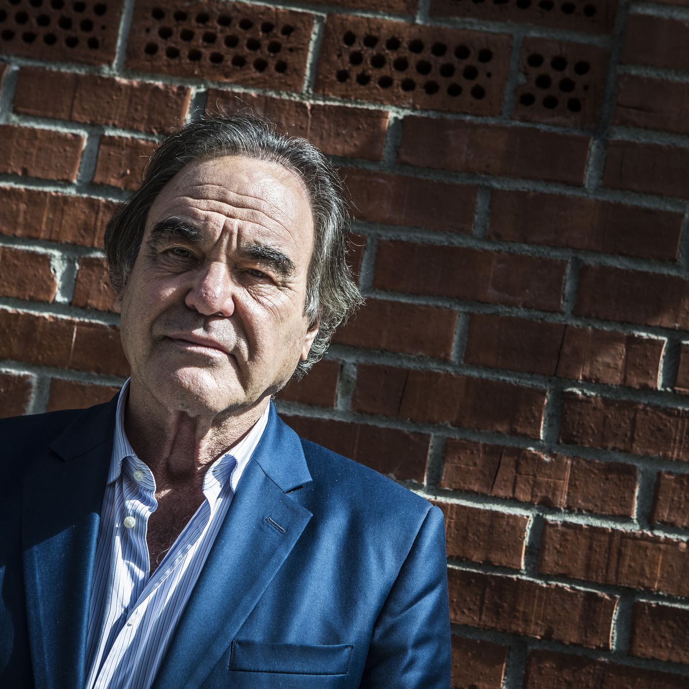 Cercando la luce, l’autobiografia di Oliver Stone.