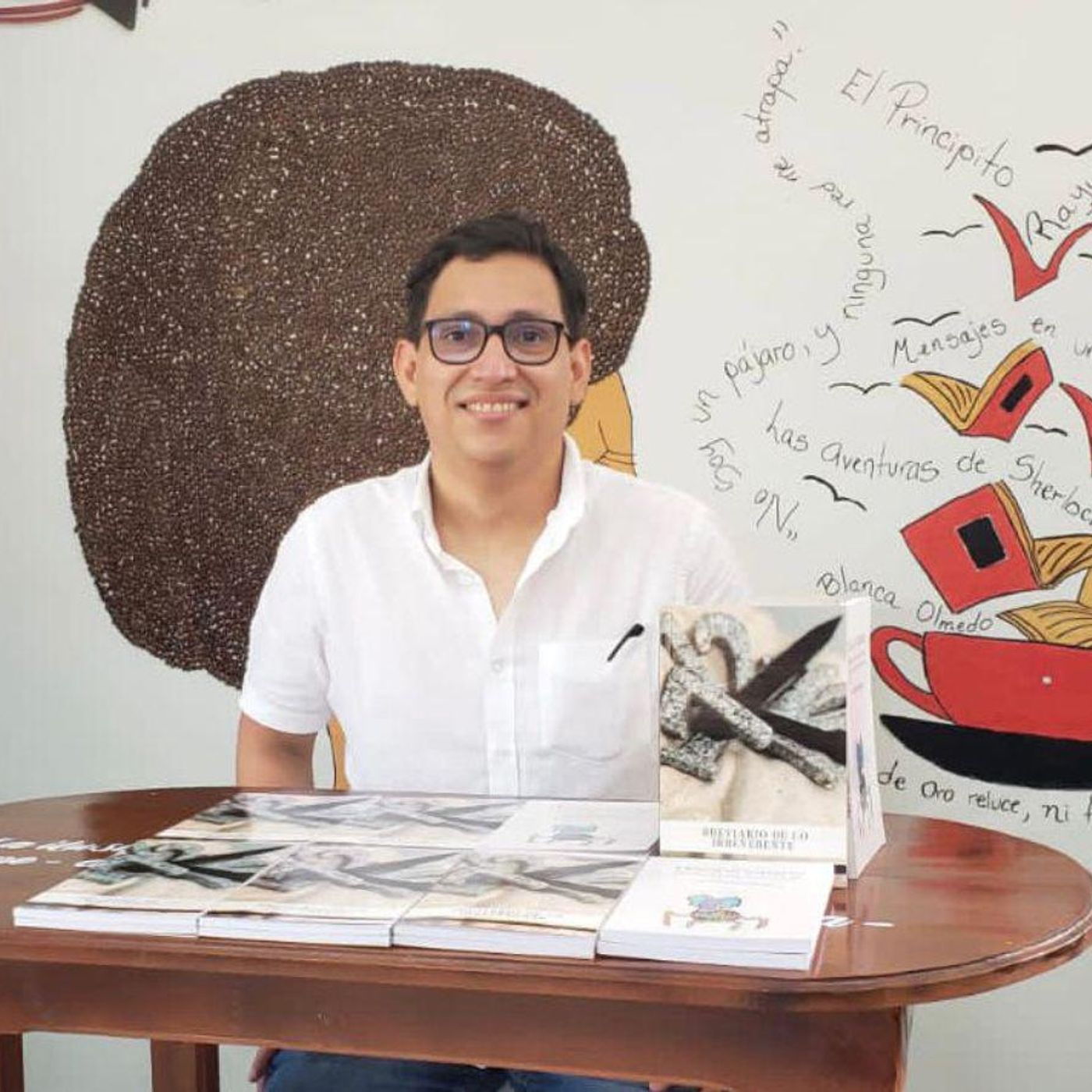 Podcast con el Lic. Marel Flores podcast artwork
