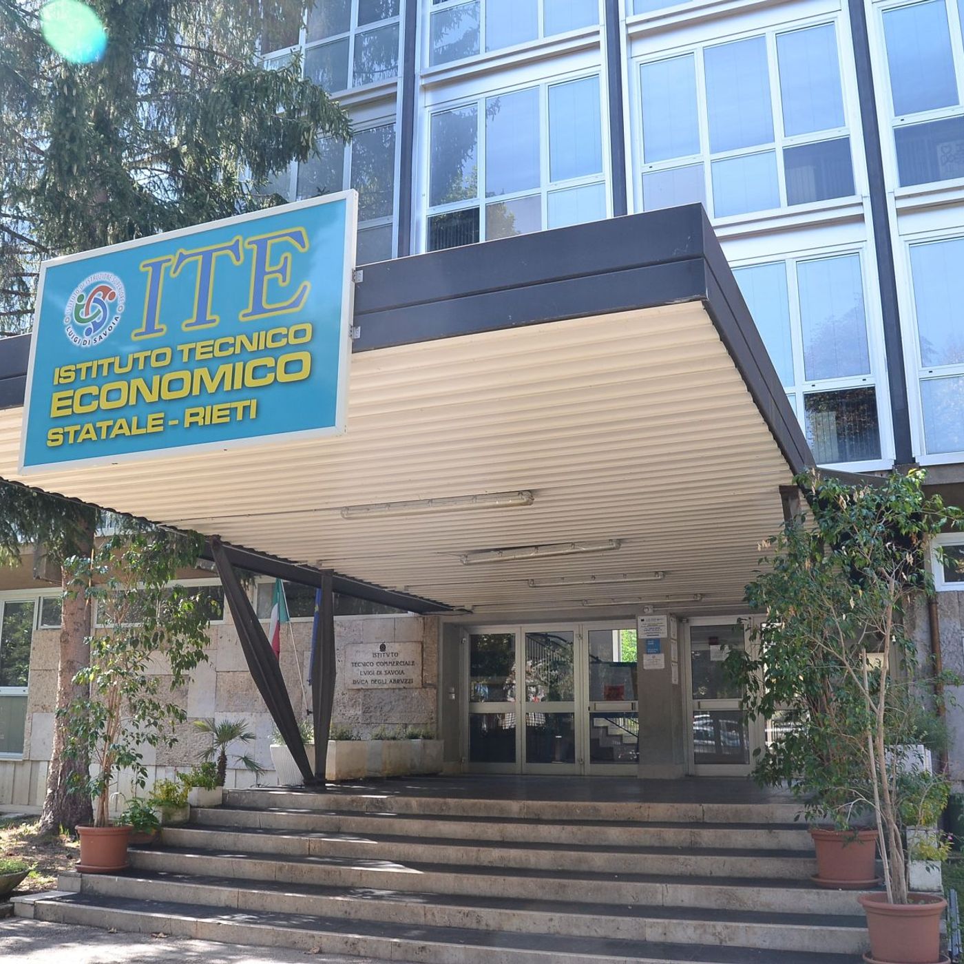 Savoia Informa cover art