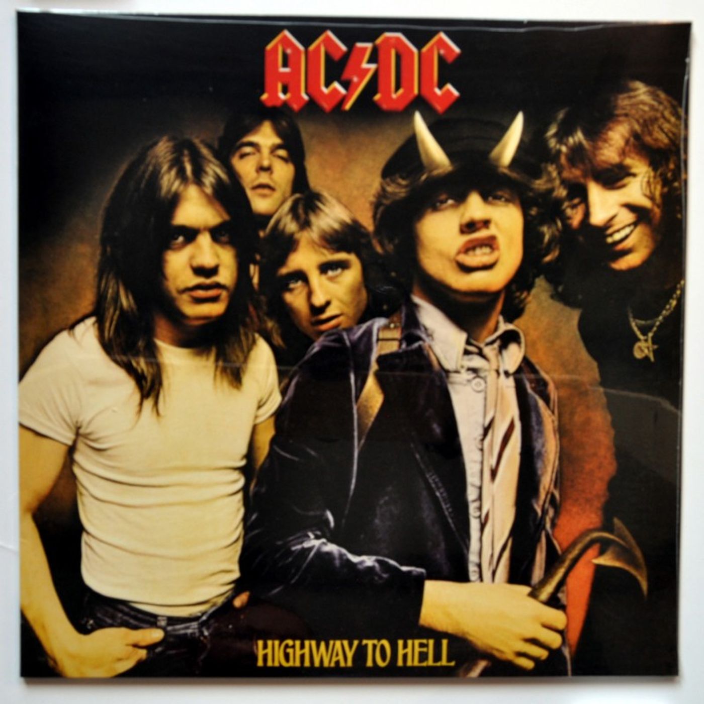 Aniversario Highway to hell episode artwork