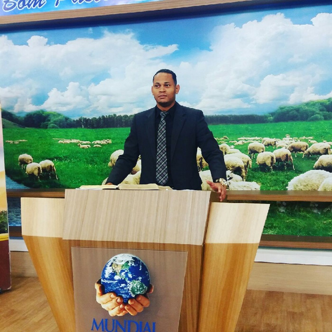 Wesley Batista Dos Santos\'s show
