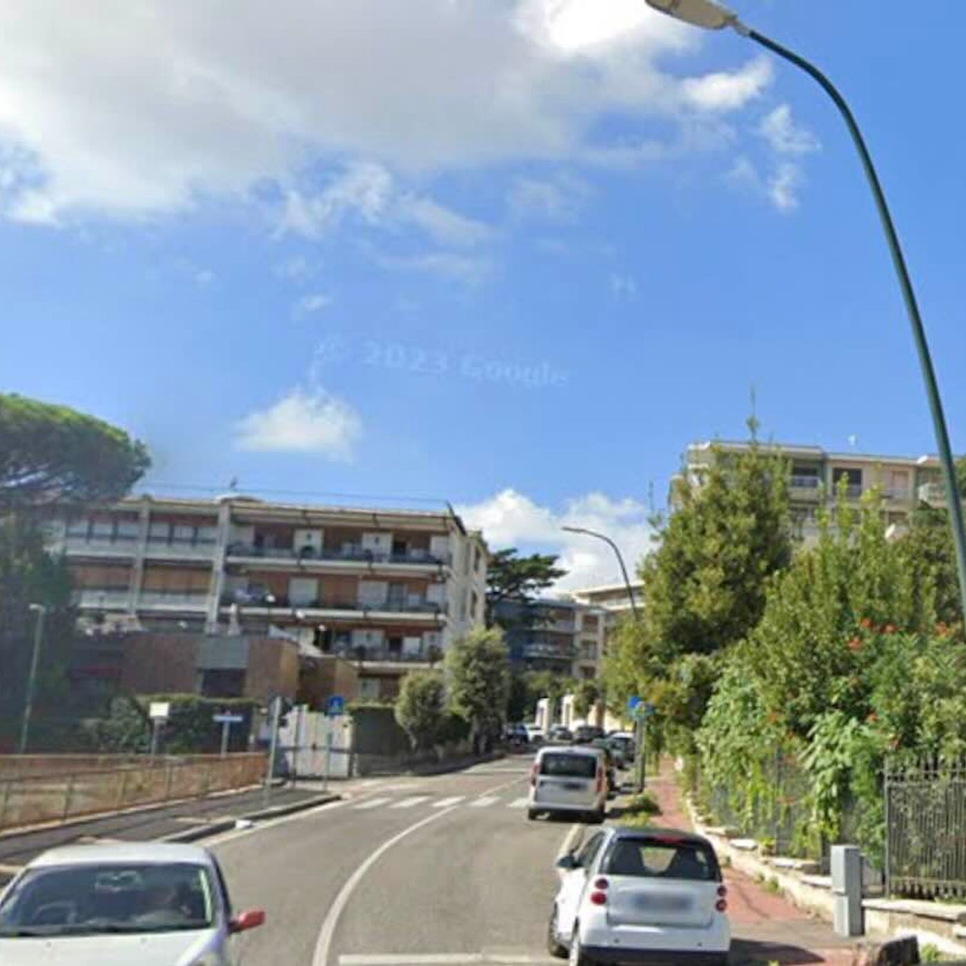 Colpo da mezzo milione a Posillipo: portato via un diamante, proprietari narcotizzati episode artwork