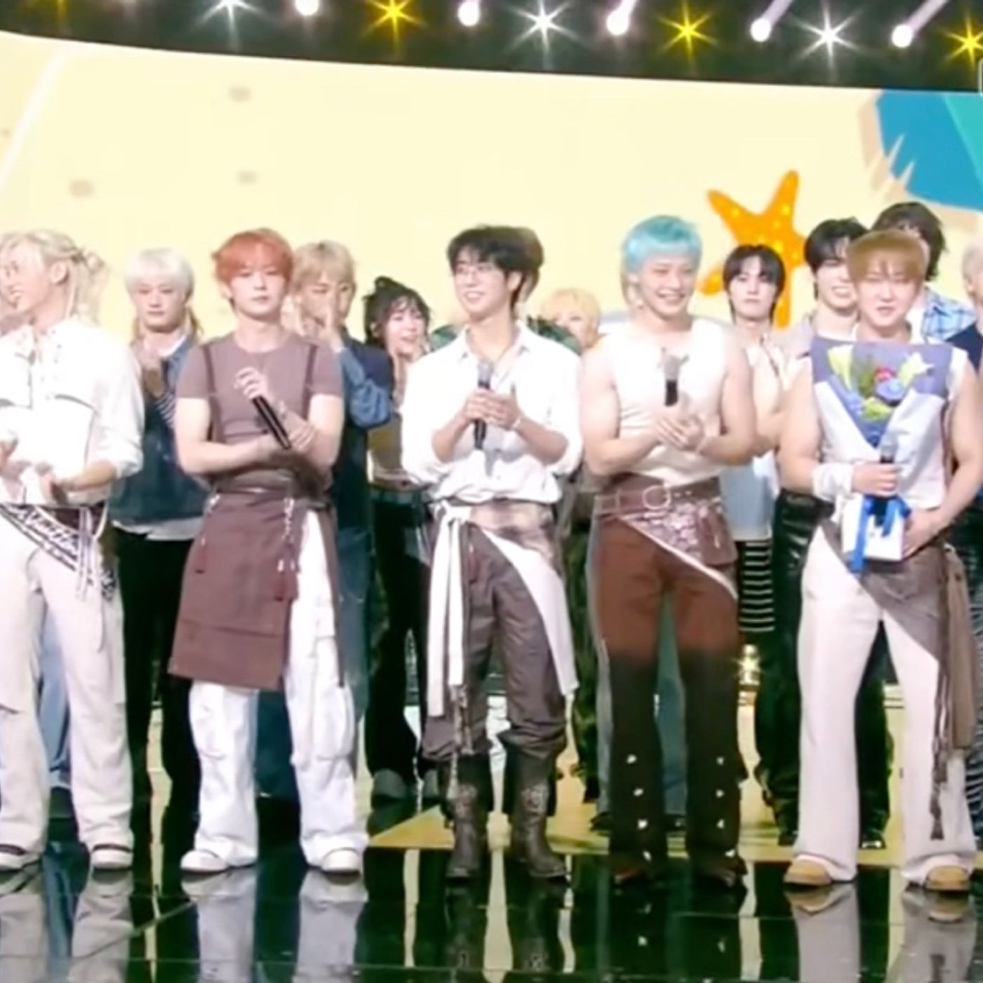 Watch: Stray Kids Takes 2nd Win For “This & That” On “Music Bank”; Performances By KiiiKiii, WayV, And More | Soompi episode artwork
