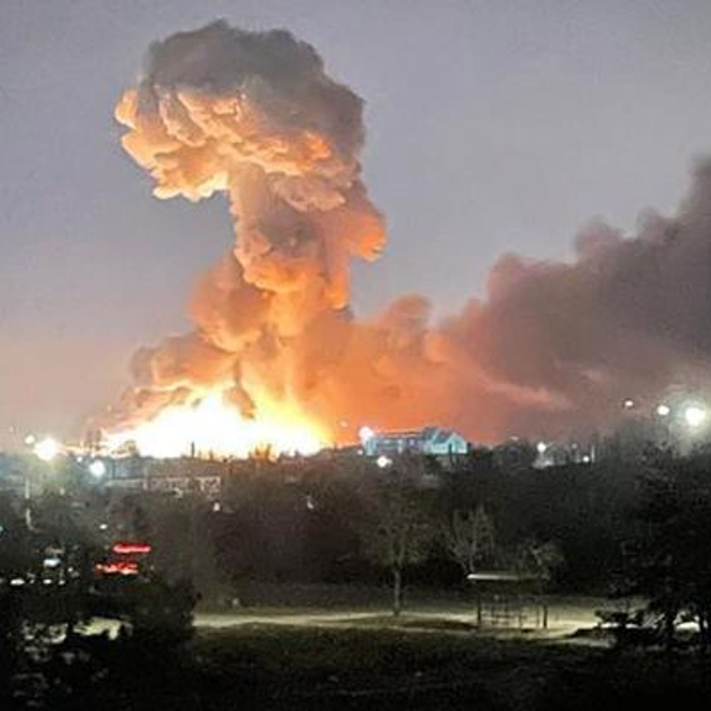 UCRAINA: BOMBE NATO su OSPEDALI RUSSI? la prendo un po’ male episode artwork