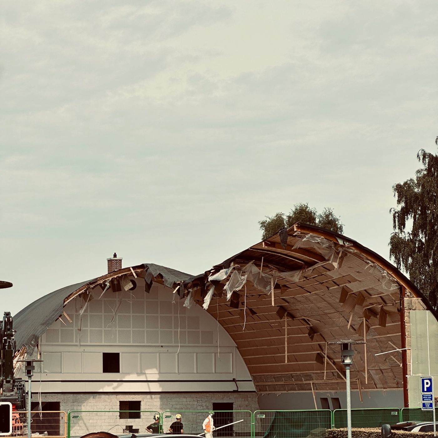 #74 Kampen om Centerhallen: Tavshed #74 Kampen om Centerhallen: Tavshed