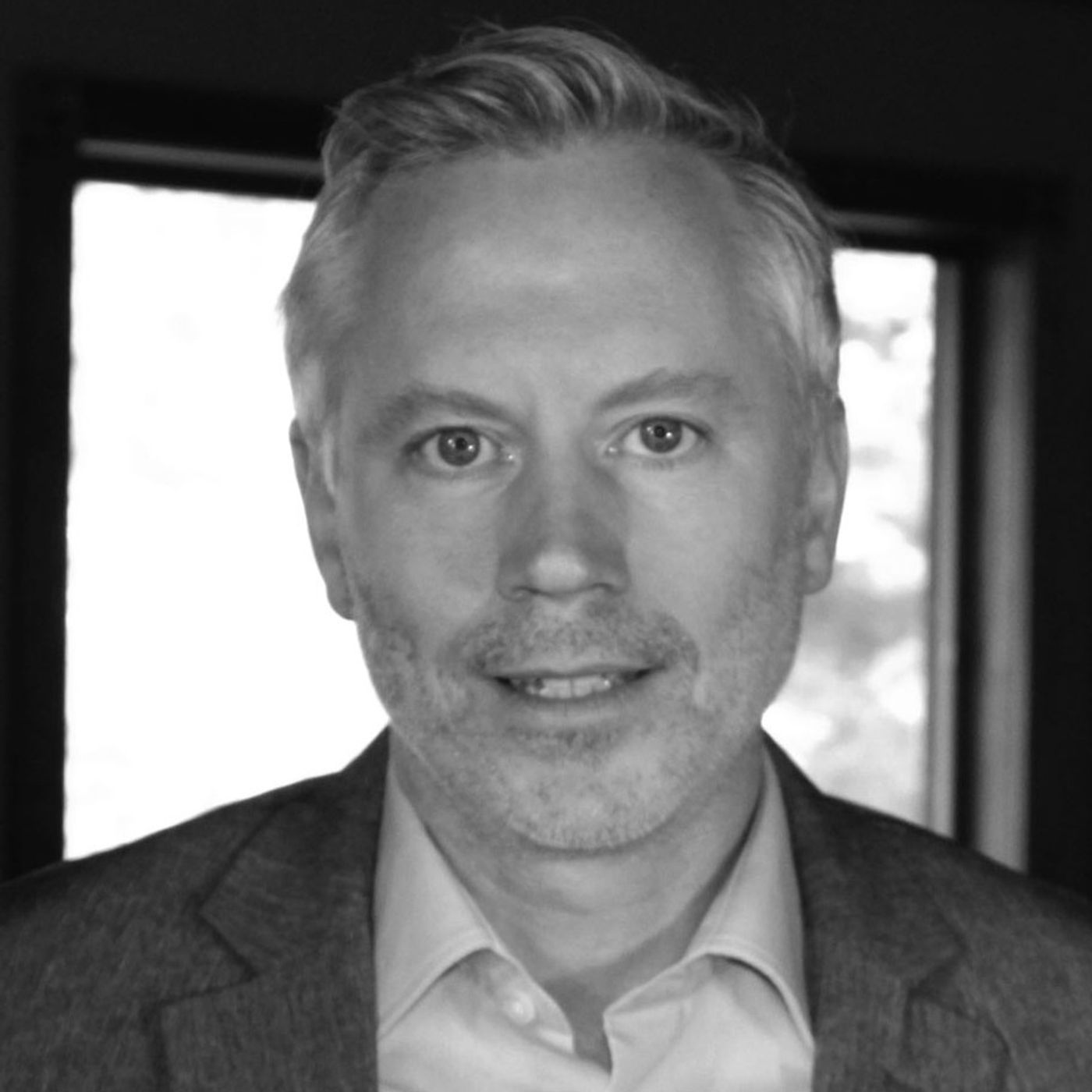 Rob McConnell Interviews - DR. MICHAEL MASTERS - Humans Implanted with Mnd Control Chips