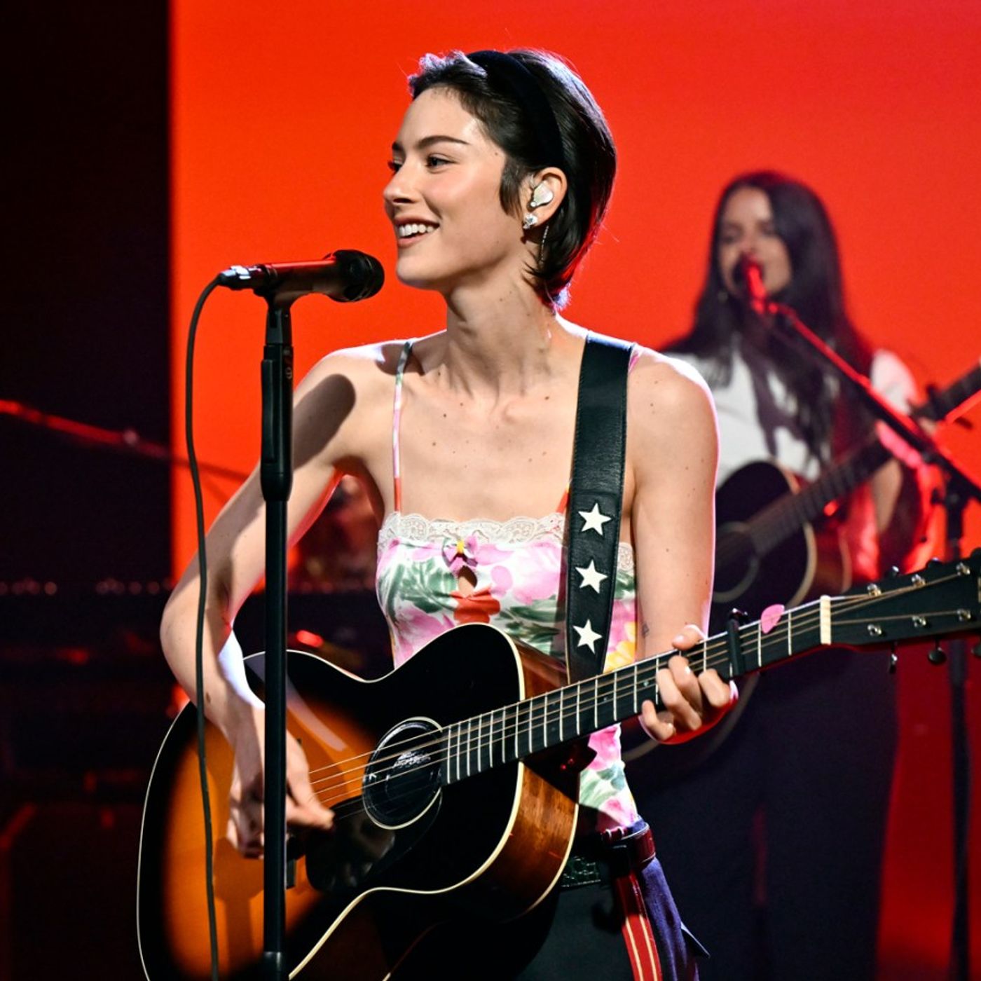 Gracie Abrams Earns First-Ever Number One Album With ‘Daughter from Hell’