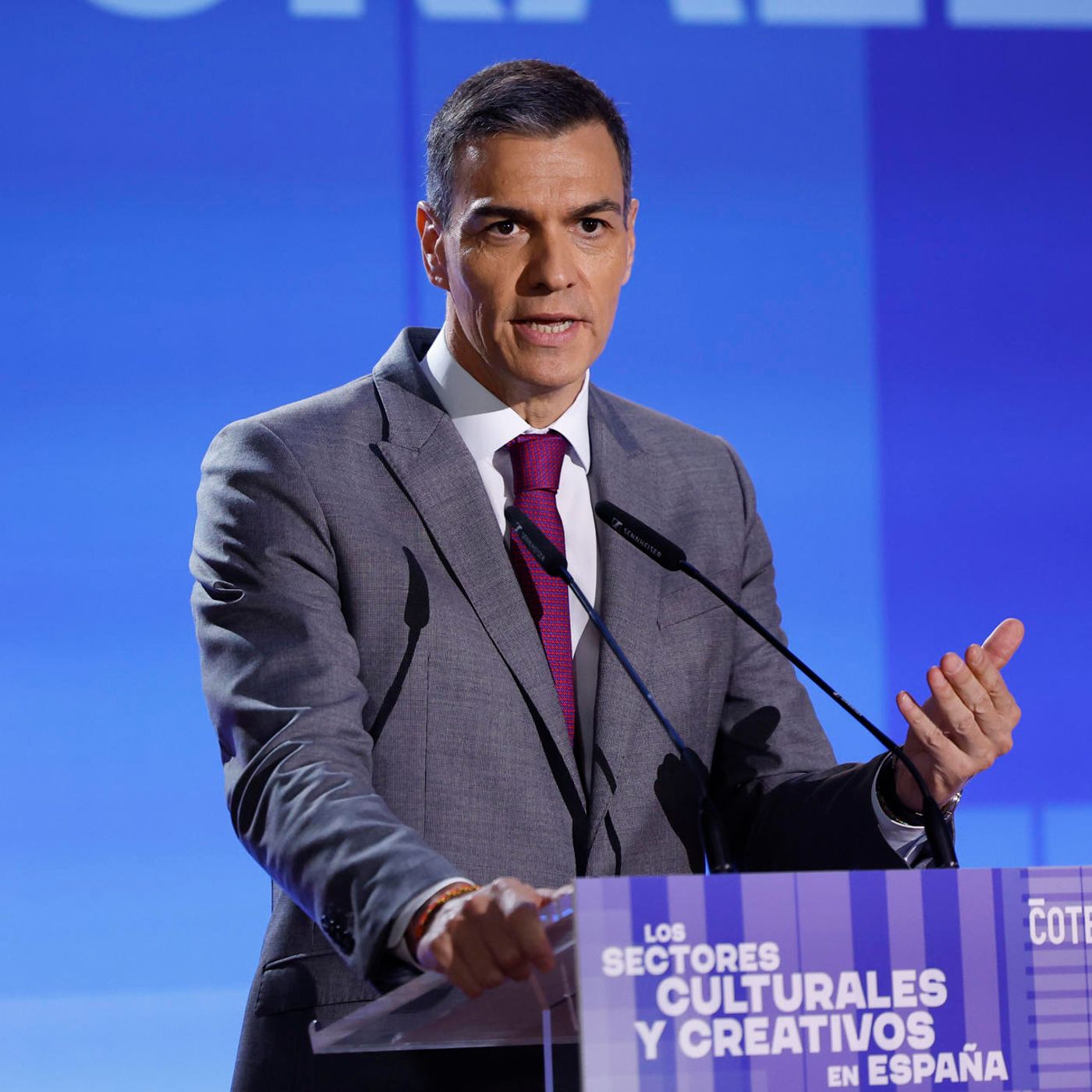 Prensa económica: Escándalo de las renovables