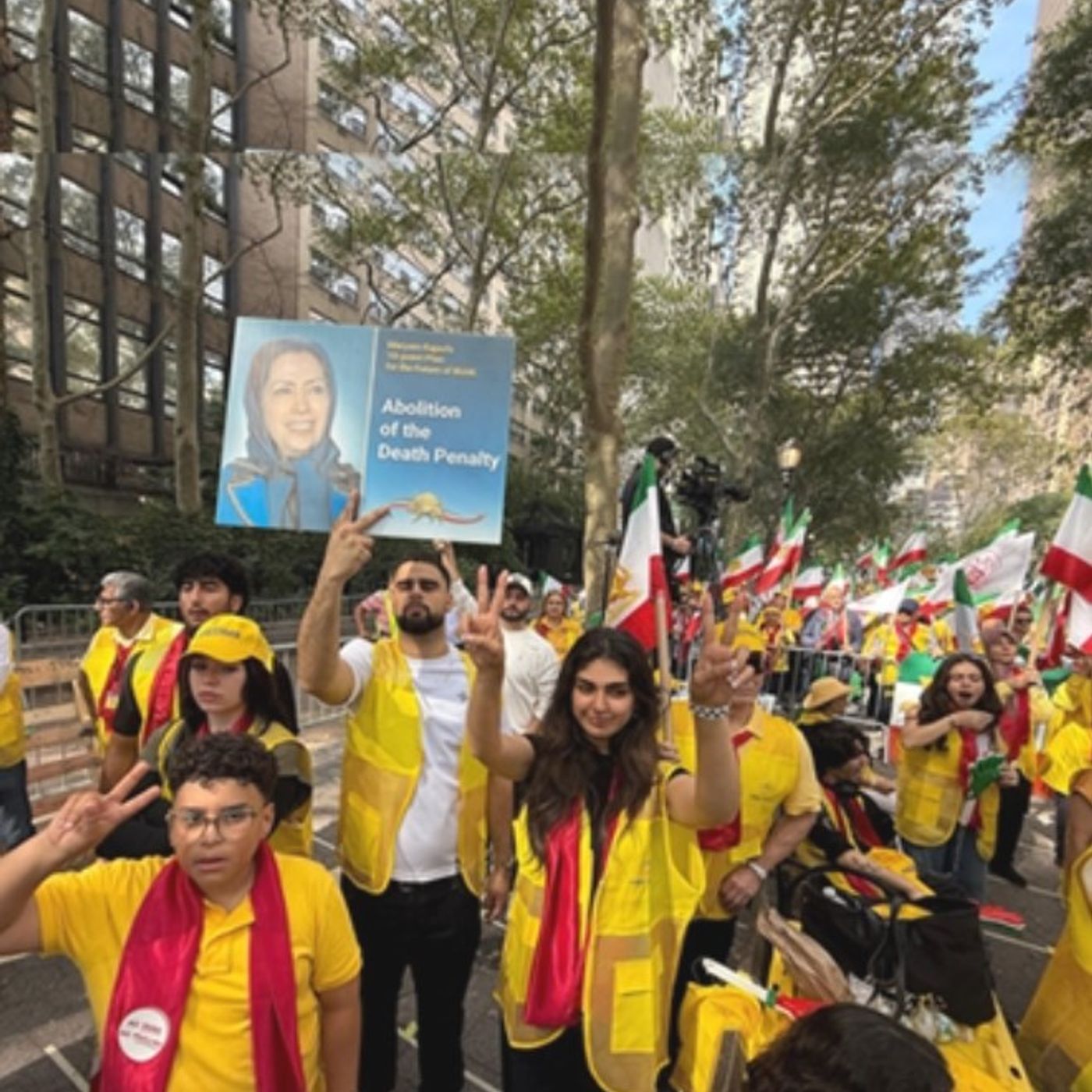 تظاهرات ایرانیان در نیویورک علیه حضور رئیس جمهور ارتجاع