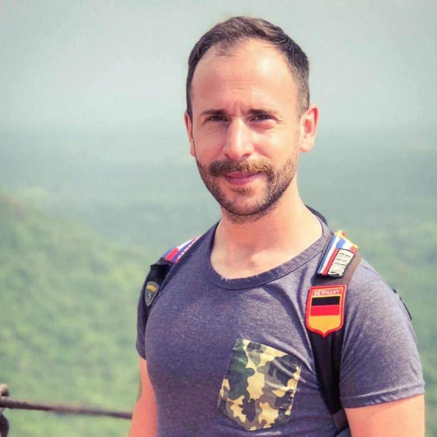 Gay Voyageur