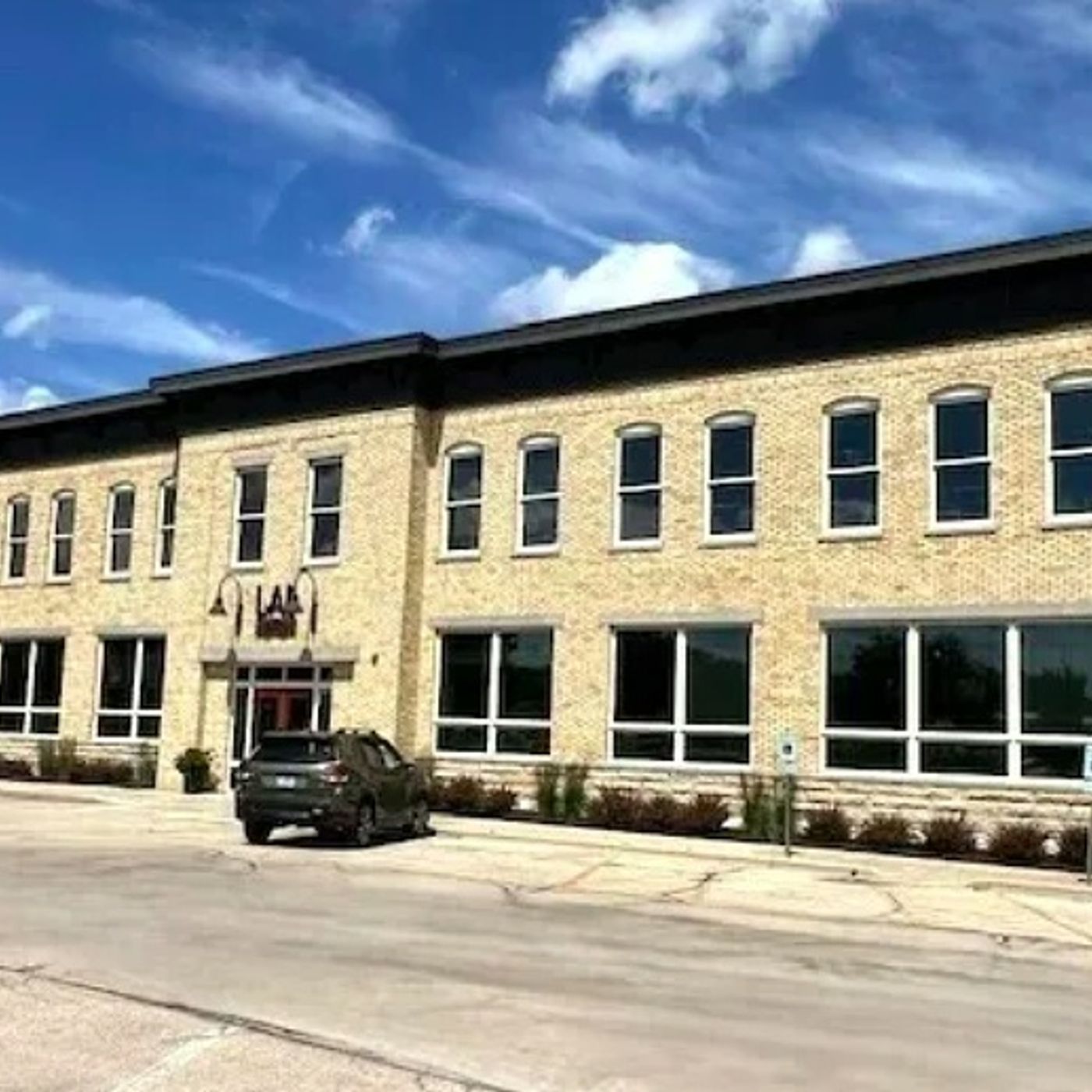 Office building sells for $1.5M in East Dundee; $1.25M restaurant space for sale in West Dundee episode artwork