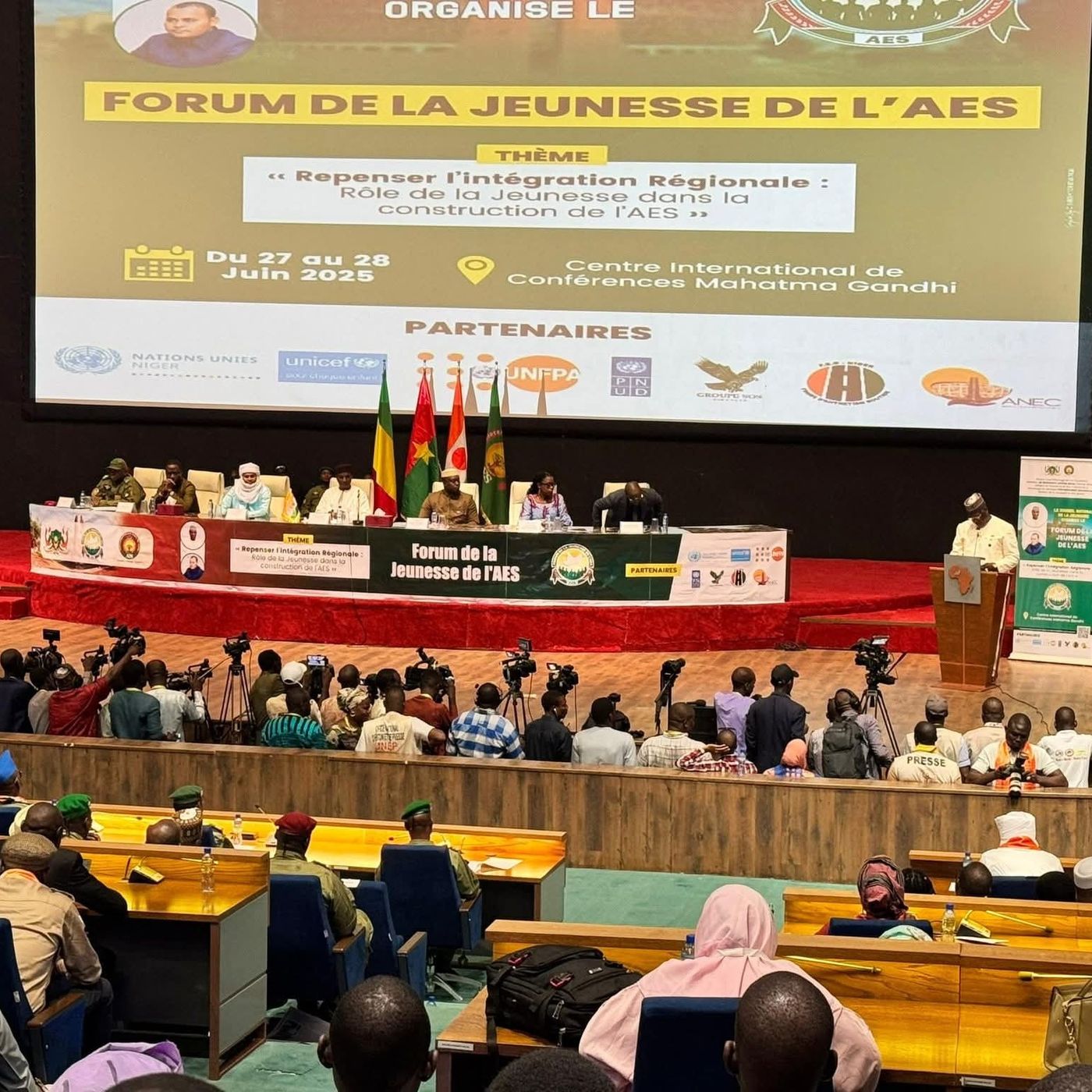 Clôture du premier forum de la jeunesse de la Confédération des États du Sahel (Semaine sur kalangou) episode artwork